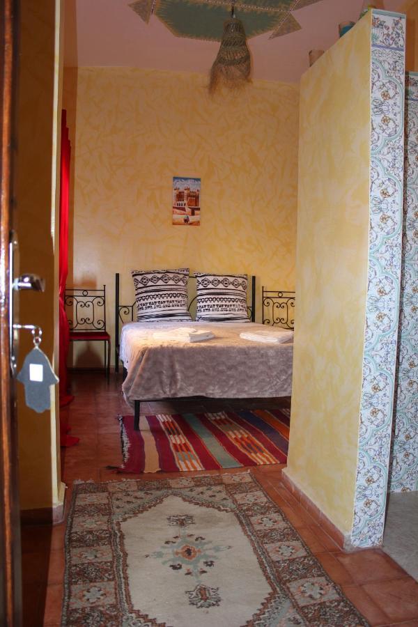 Kasbah Lucas Hostel Akhendachou n'Ait Ouffi Luaran gambar