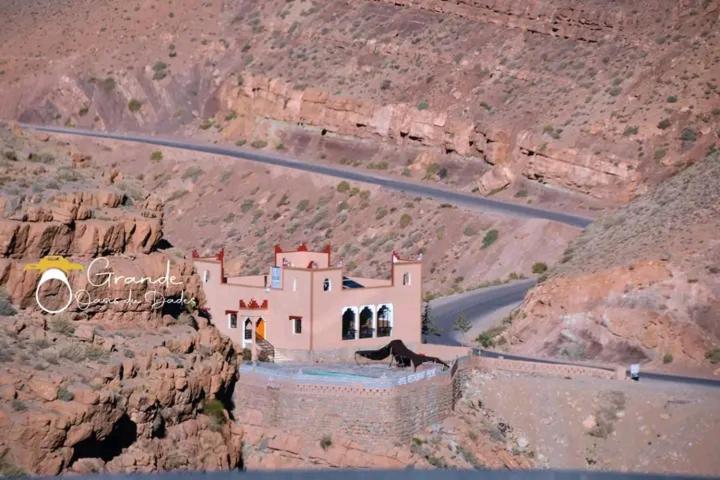 Kasbah Lucas Hostel Akhendachou n'Ait Ouffi Luaran gambar
